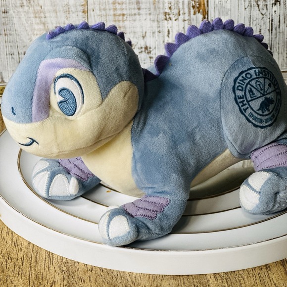 Disney's Animal Kingdom DinoLand USA Aladar Dino Institute Iguanodon Plush - Picture 1 of 8